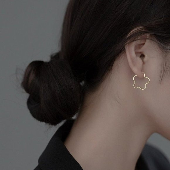 Solid Silver Flower Hoop Stud Earrings-SS038 Gold - Picture 2 of 8